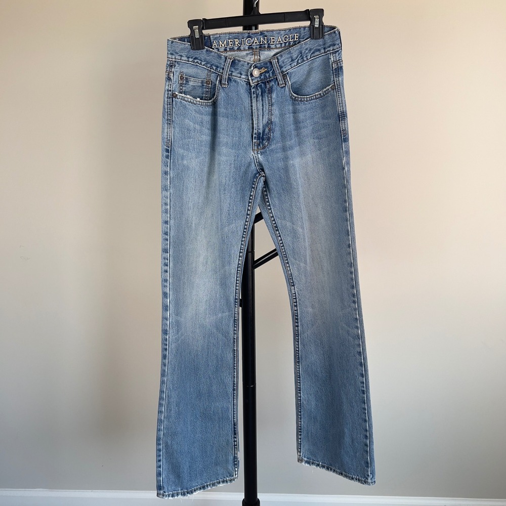 American Eagle Mens Low Rise Bootcut Jeans Light Wash Blue 30x34 Distressed Y2K